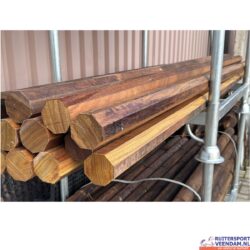 8 Kant Hardhout Hindernisbalk