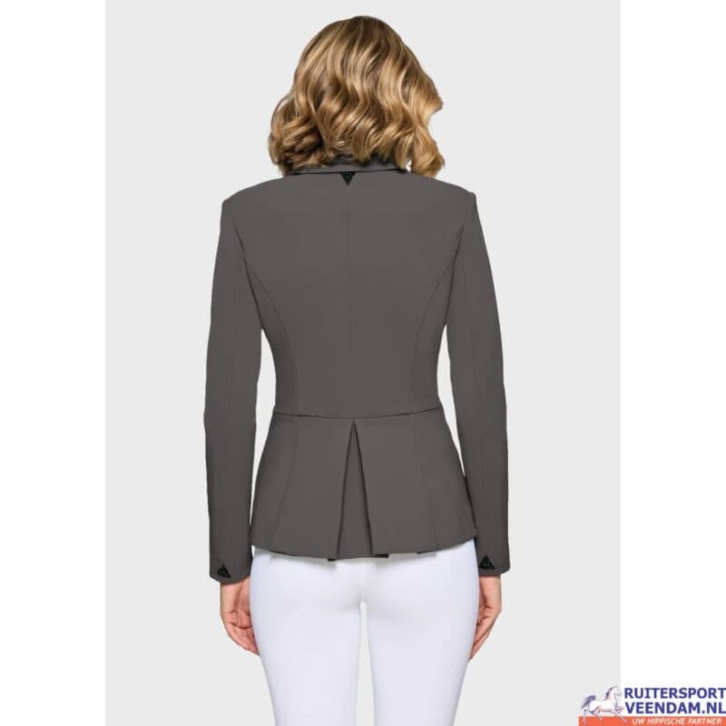 Elegant wedstrijdjasje Victorine met crystal details voor ruitersport.